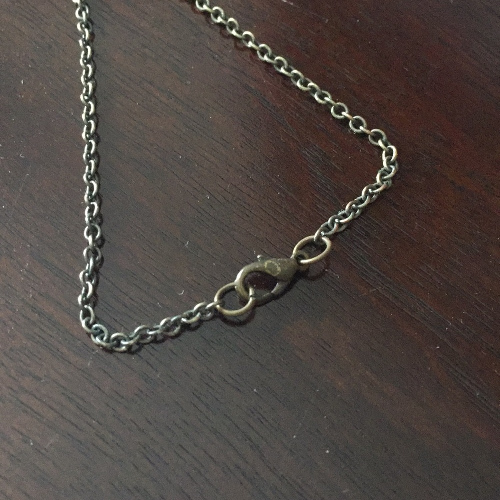 Navy and white lace oval pendant necklace - Picture 3 of 3